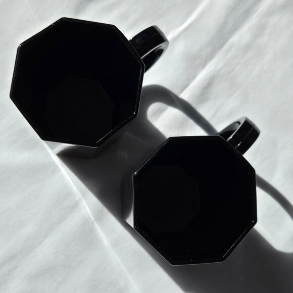 2 Arcoroc Black Octime Mugs Octagon Tempered Glass - Picture 3 of 6